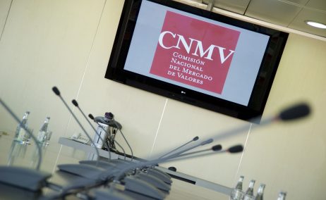La CNMV impulsa la información no financiera en su revisión del Código de Buen Gobierno, que entra en vigor para los resultados de este año.