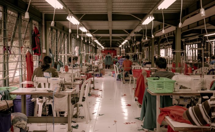 Fábrica textil en Asia, imagen de Unsplash