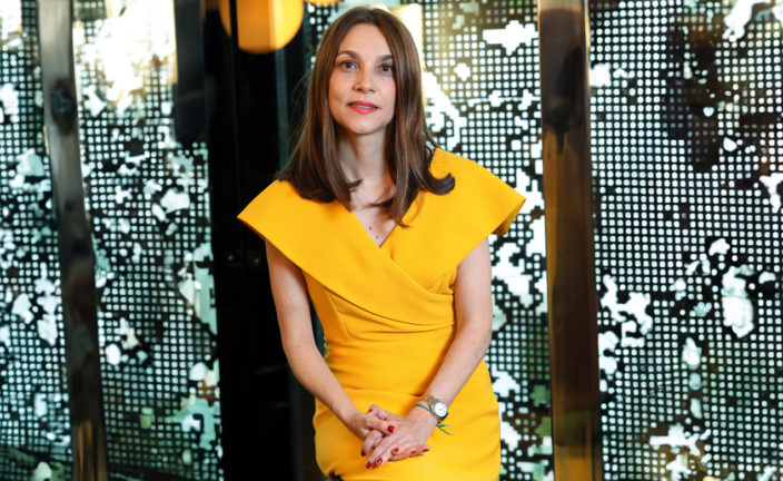 Alicia Coronil, ganadora del premio Womenvalue 2024 en la categoría de Economía.