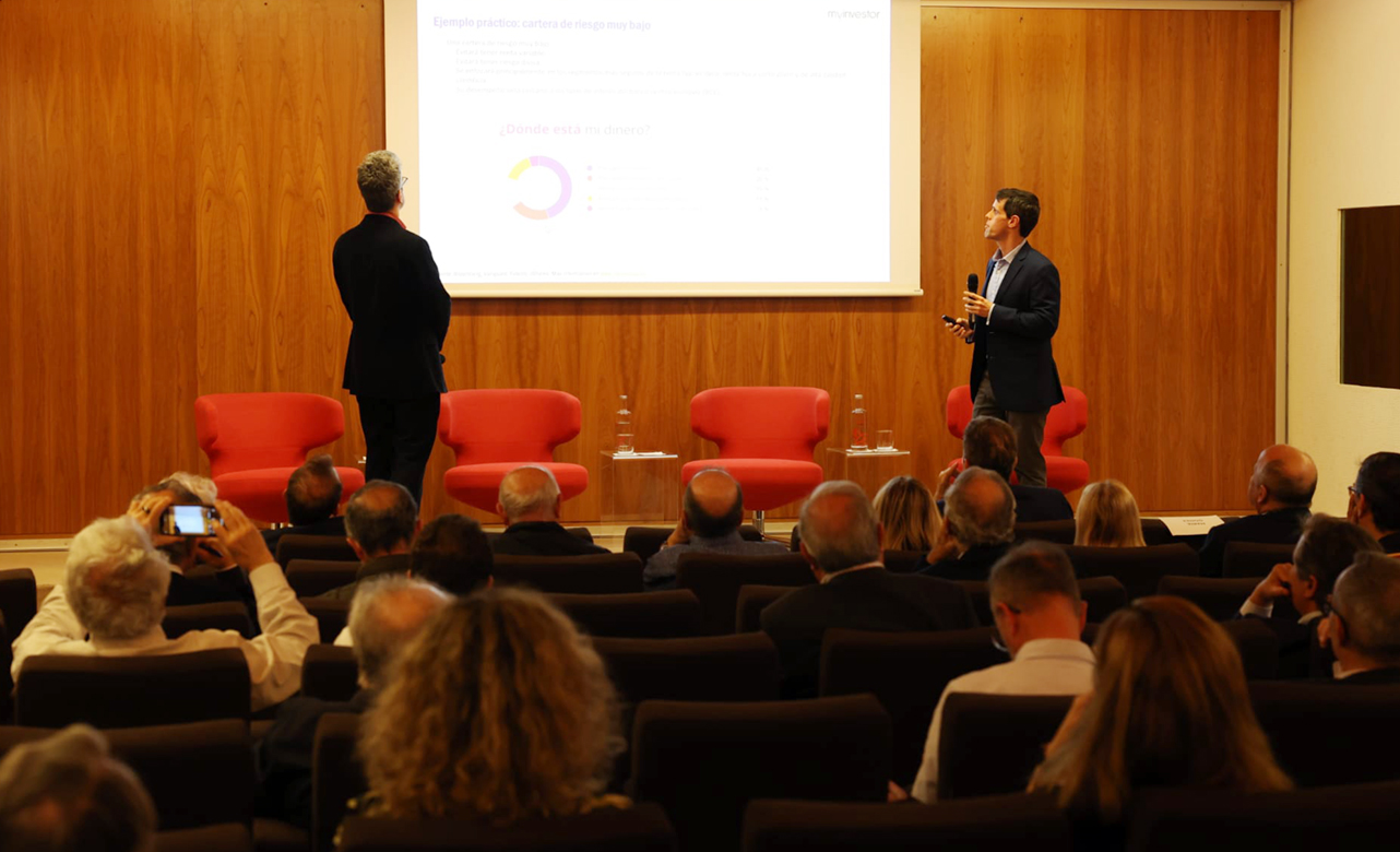 ETF: ¿refugio seguro o fuente de riesgo? El foro de la revista Inversión busca la respuesta