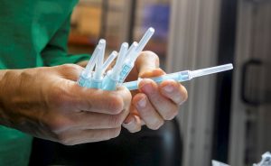 Mercados: Las farmas de las vacunas contra el Covid-19 se hunden después de salvar a 20M de personas | Autor del artículo: José Jiménez