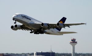 Alemania quiere vender un 5 por ciento de Lufthansa