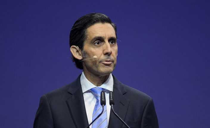 IBEX 35 - Telefónica dobla su beneficio hasta los 886 millones de euros y confirma objetivos | finanzas.com IBEX 35: Telefónica dobla su beneficio hasta los 886 millones de euros y confirma objetivos | Autor del artículo: José Jiménez