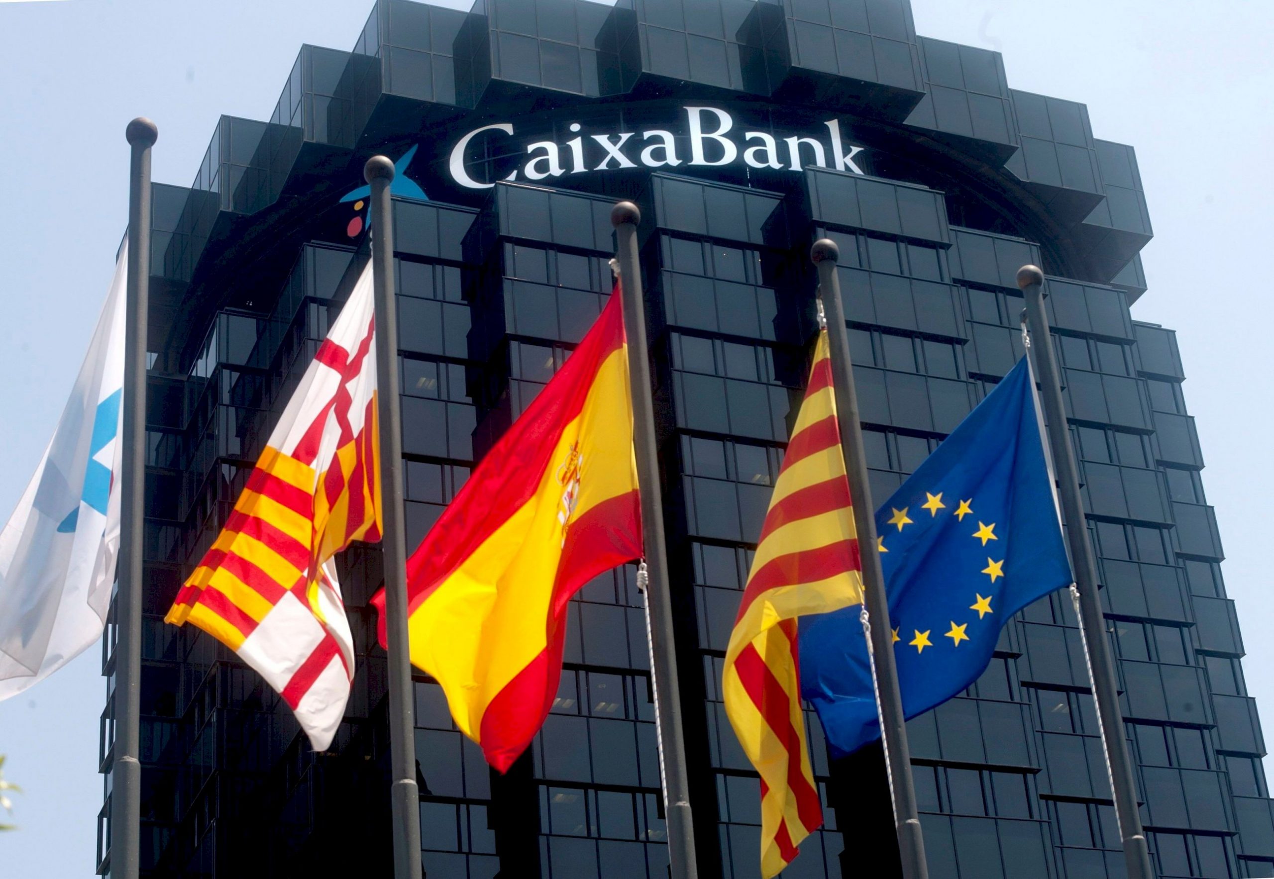 Contenido asociado - Las escuelas de negocio ven en el nuevo CaixaBank el modelo a seguir por la banca europea | finanzas.com Contenido asociado: Las escuelas de negocio ven en el nuevo CaixaBank el modelo a seguir por la banca europea | Autor del artículo: Finanzas.com