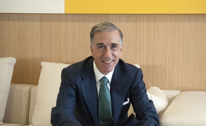 El juzgado de instrucción número 8 de Sevilla, a petición de la fiscalía, suma dos denuncias de accionistas minoritarios a la causa abierta por la gestión de Gonzalo Urquijo tras la querella de los Benjumea