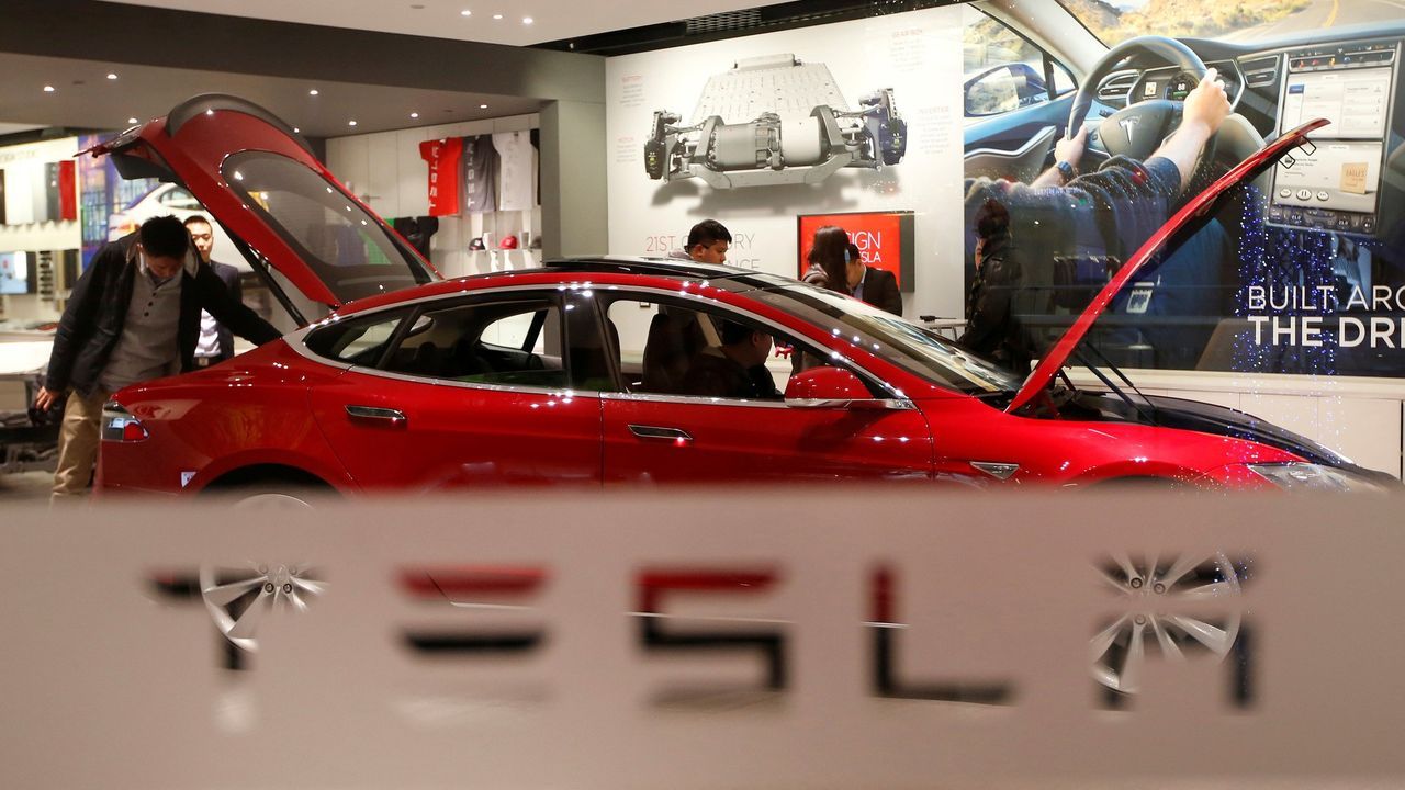 Empresas - Tesla endereza el rumbo en bolsa | finanzas.com Empresas: Tesla endereza el rumbo en bolsa | Autor del artículo: Daniel Domínguez