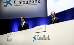 Barclays otorga a Caixabank un potencial alcista del 30%