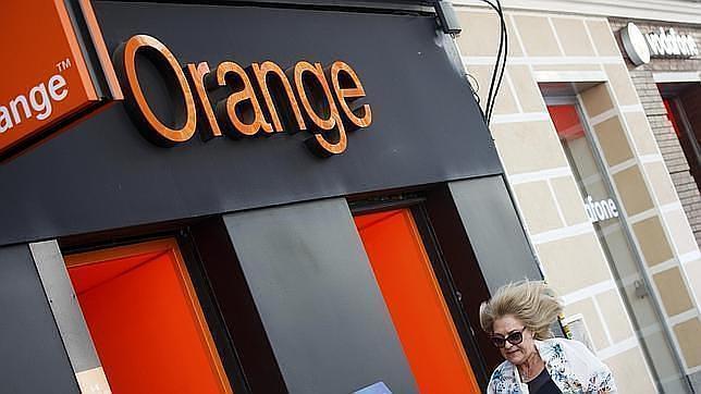 Empresas - Orange solo ve un año más de negocio en el fútbol - finanzas.com Orange solo ve un año más de negocio en el fútbol.
