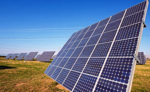 Hemeroteca: La Unión Española Fotovoltaica propone medidas de ahorro y el uso de renovables para reducir la dependencia energética del exterior | Autor del artículo: finanzas.com