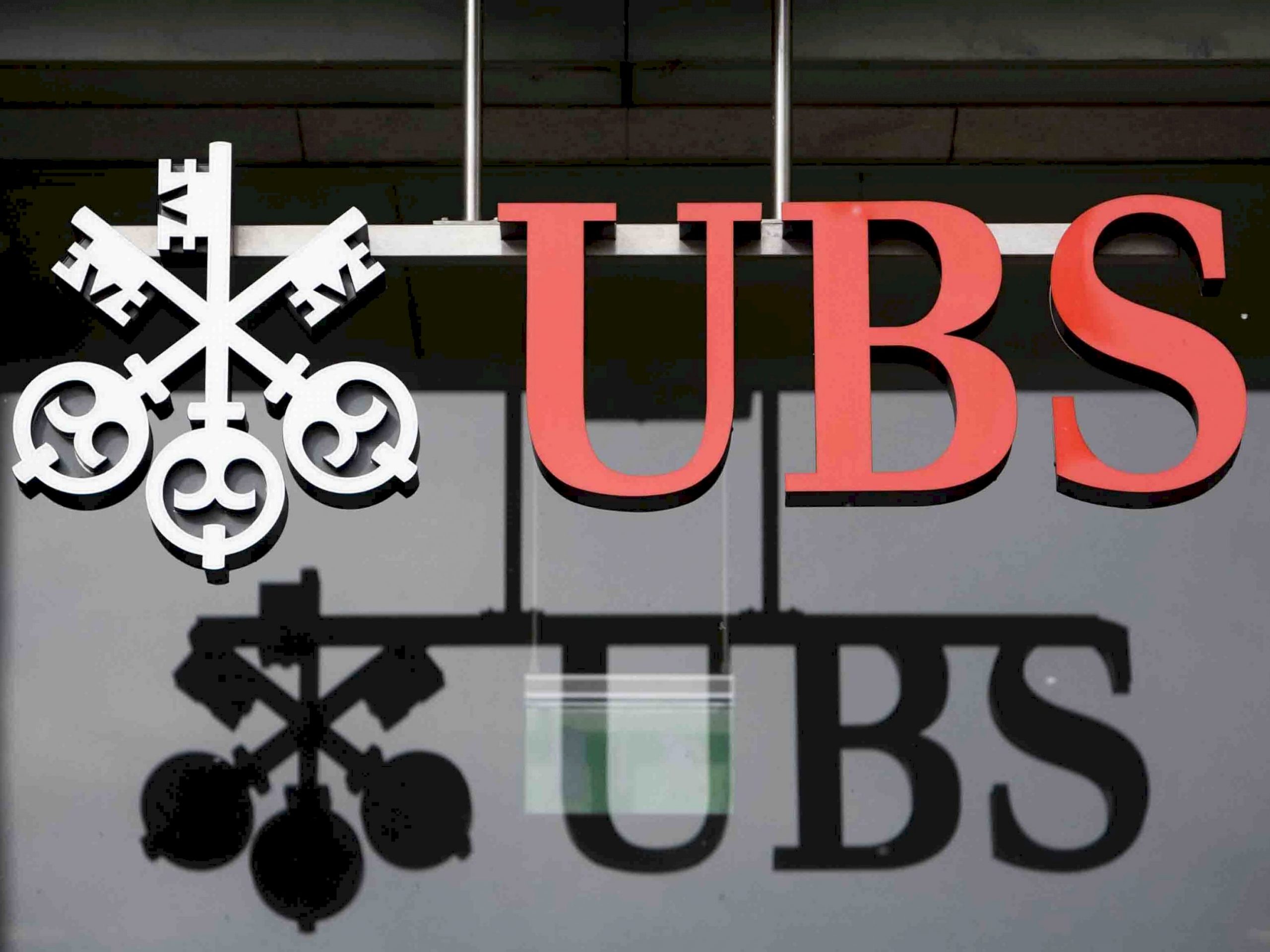 UBS absorbe Credit Suisse tras garantizarse 6.000M en ayudas públicas de Suiza thumbnail