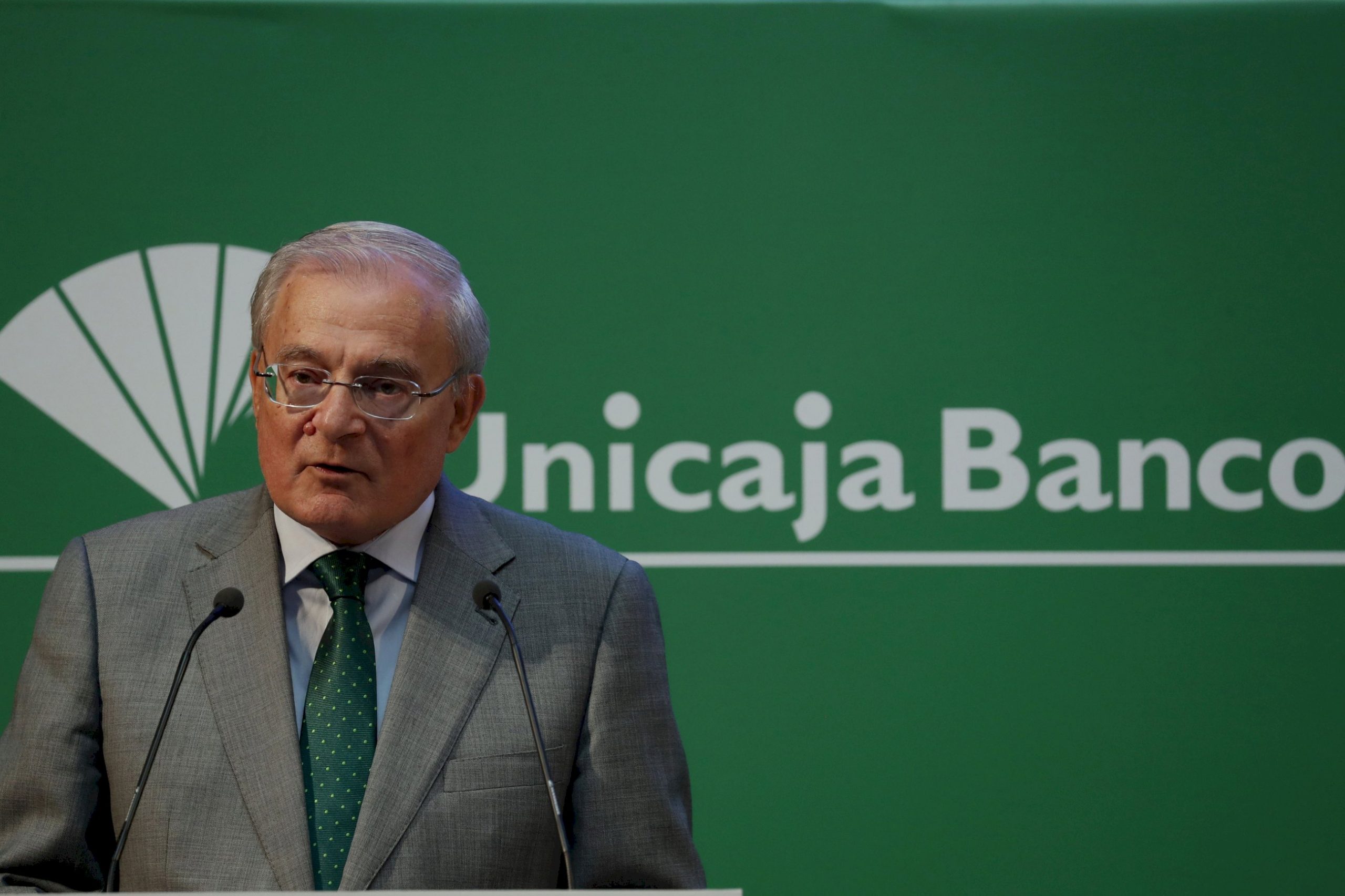 Mercado continuo - El dividendo de Unicaja se alineará con el de Bankinter - finanzas.com Mercado continuo: El dividendo de Unicaja se alineará con el de Bankinter | Autor del artículo: Cristina Casillas