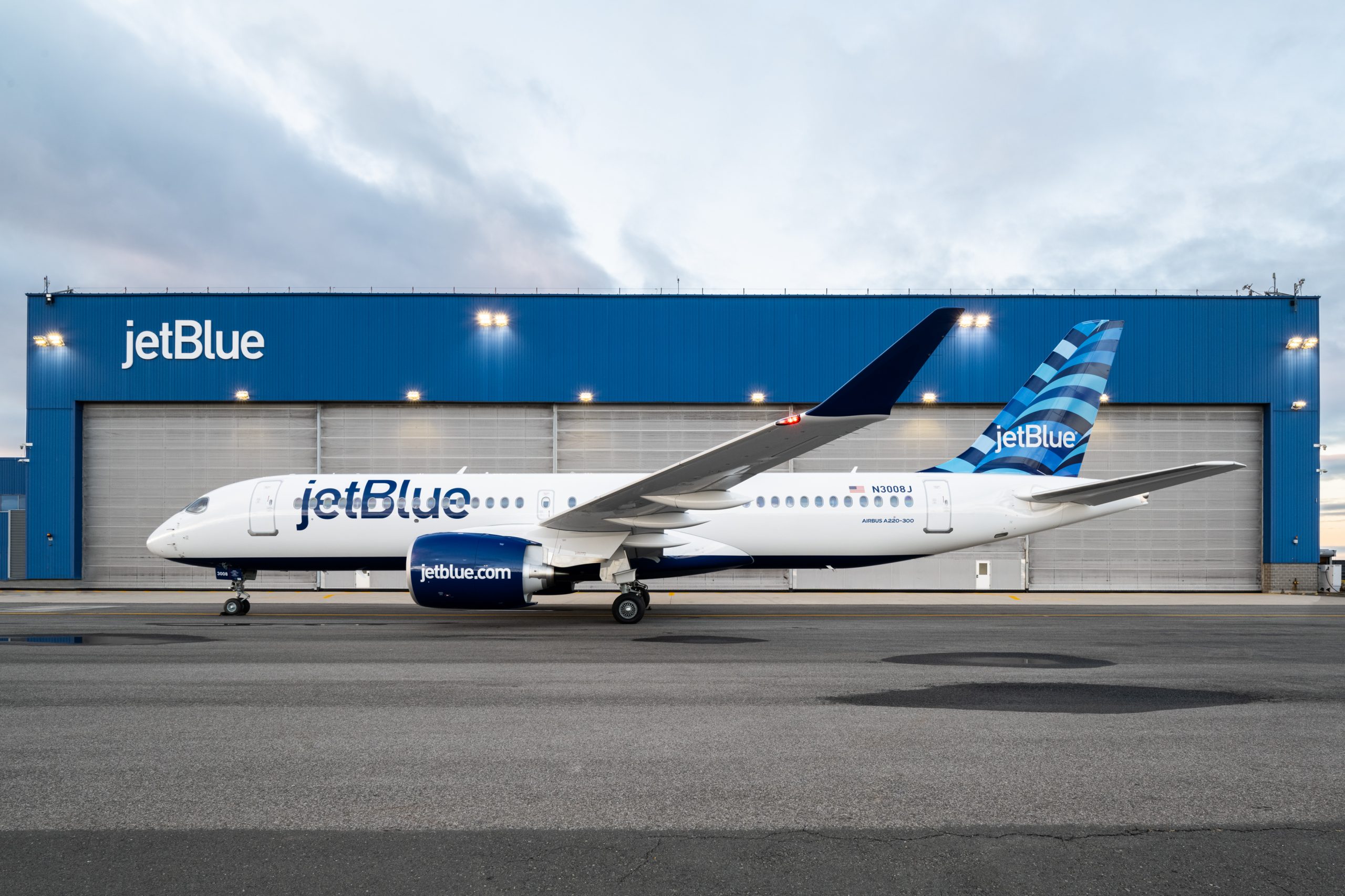 Jetblue: el rival low cost de IAG con más recomendaciones que las grandes  aerolíneas