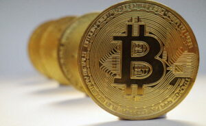 El bitcoin pierde cuota de mercado con su desplome reciente