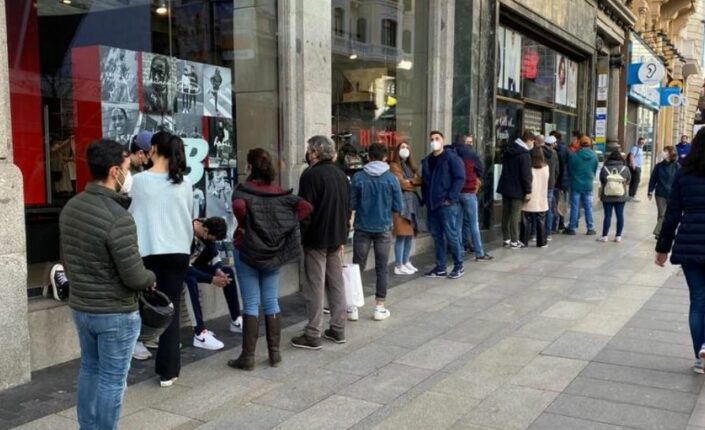 Contenido asociado: Las tiendas New Balance en España cierran definitivamente al quedarse ya sin stock | Autor del artículo: Daniel Domínguez