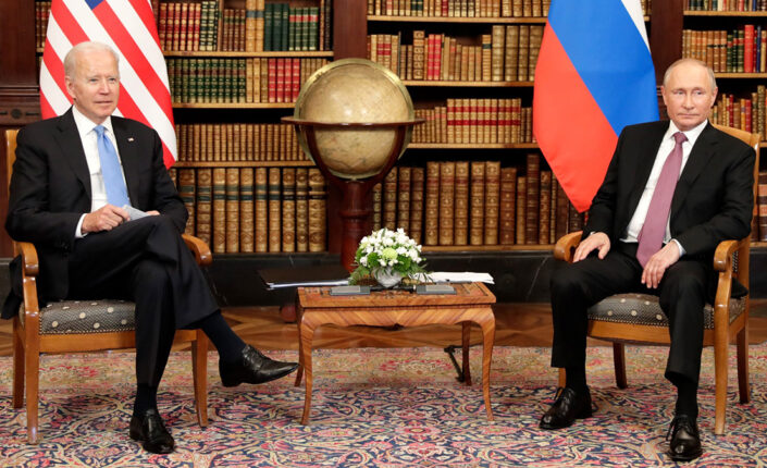 Los EEUU consideran prohibir las importaciones de petróleo ruso