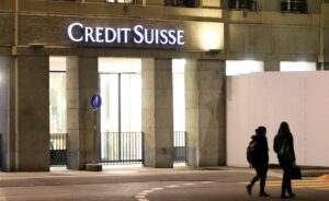 Un grupo de accionistas de Credit Suisse demanda a la entidad al entender que fueron engañados sobre los negocios del banco con oligarcas rusos
