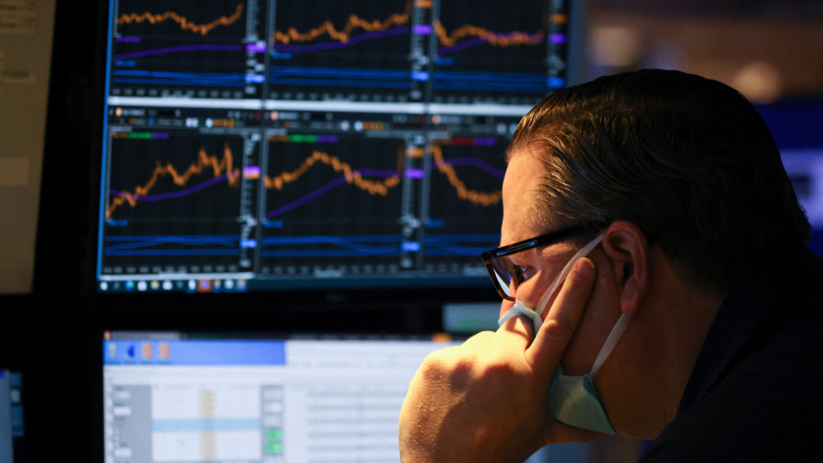 ¡Alerta en el S&P 500! ¿Qué Sucede Cuando se Hunde un 10% en un Mes y Qué Esperar Después?