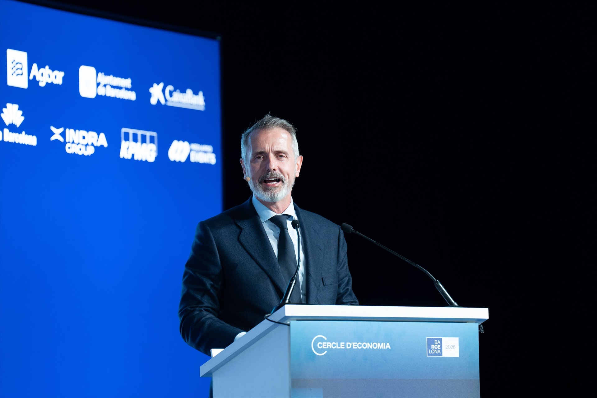 Telefónica Alcanza Nuevos Máximos en Bolsa: ¿El Giro Estratégico de Murtra es la Clave?