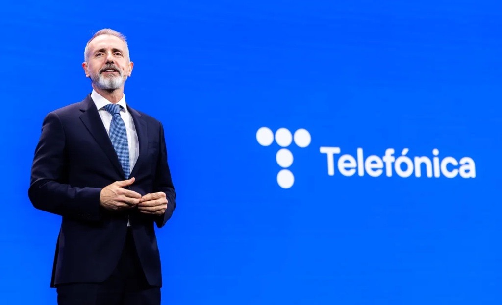 Telefónica: ¿Podrá Murtra Impulsar la Eficiencia en un Entorno Complejo?