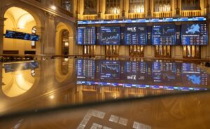 El IBEX 35 firma su peor semana desde abril por el ataque de Isrel a Irán