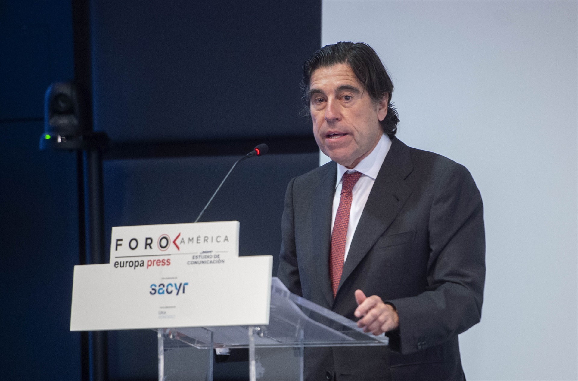 Sacyr despega en el IBEX 35 tras la venta de sus activos colombianos