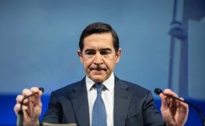 Carlos Torres, presidente de BBVA, anuncia recompras significativas