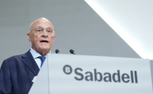 Josep Oliú, presidente de Banco Sabadell, el banco que mejor resistió la volatilidad por el miedo a la IA